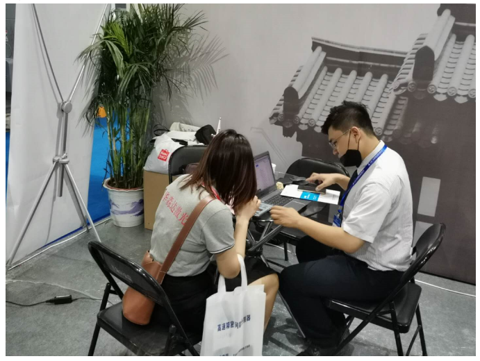 尊龙凯时旗舰厅